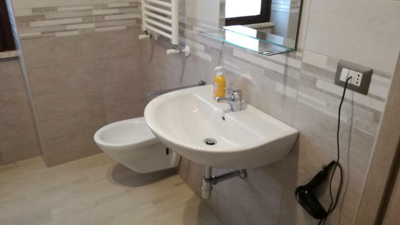 Bonsai Bed & Breakfast Fiumicino Bagian luar foto