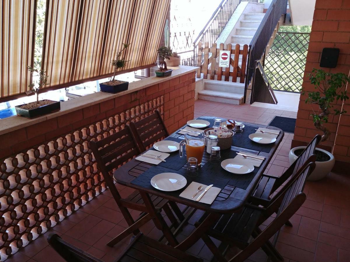 Bonsai Bed & Breakfast Fiumicino Bagian luar foto